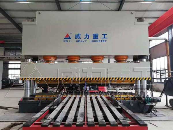 2000噸四柱液壓機多缸聯動波紋板成型液壓機